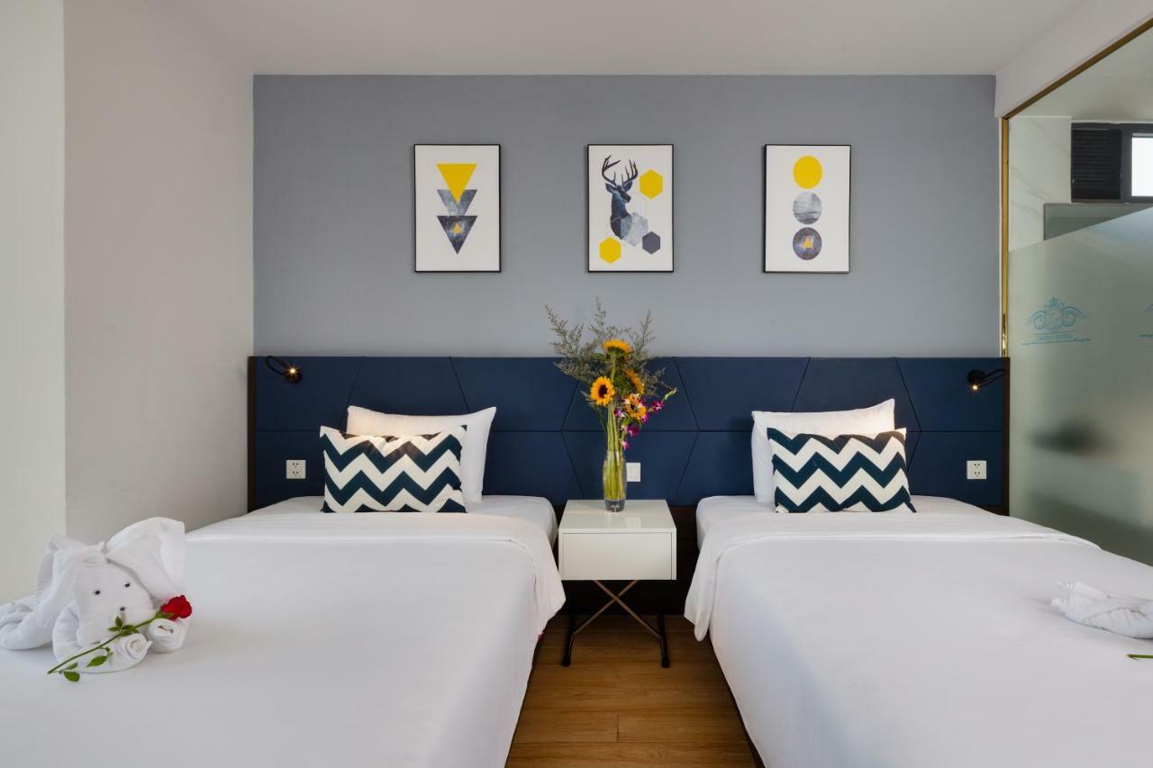 Hotel Crown